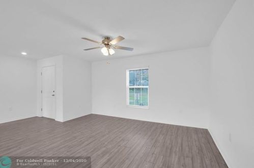 350 Bayview Ter, Fort Pierce, FL 34983-2114
