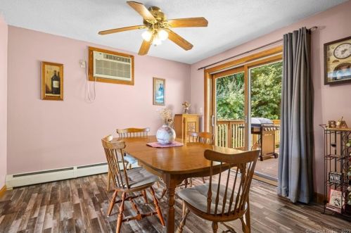 9 Dogwood Ln, Ellington CT exterior