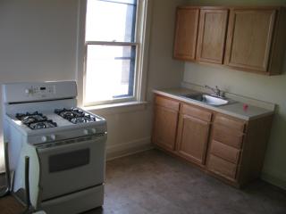 201 Blackhawk St, Pittsburgh PA  15218-2348 exterior