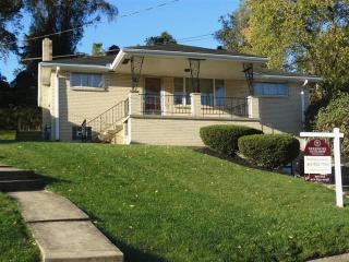 1186 Clover Circle Ct, Pittsburgh PA  15227-3910 exterior