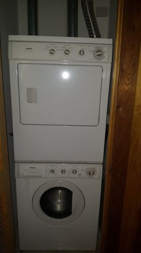 1657 Pratt Blvd, Chicago IL  60626-4598 exterior