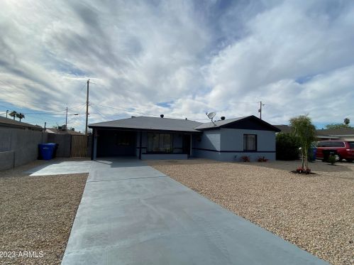 7008 11th Way, Phoenix AZ  85020-5313 exterior