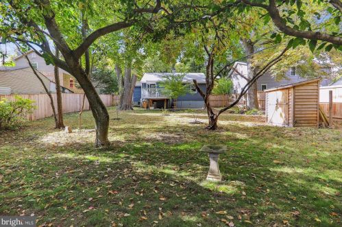 1314 Crawford Dr, Rockville MD 20851-1714 exterior