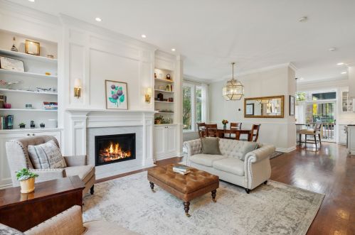 2759 Bosworth Ave, Chicago, IL 60614-1109