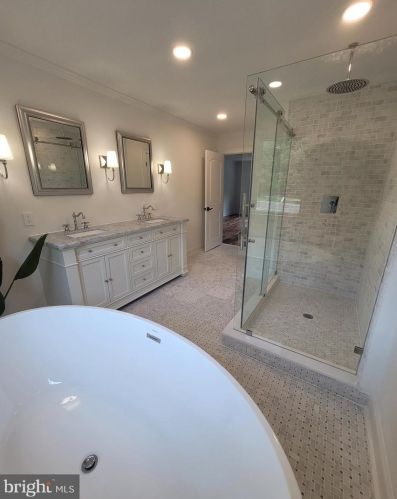 1905 Heritage Rd, Huntingdon Valley PA  19006-7813 exterior