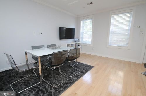 703 17th St, Philadelphia PA  19130-2801 exterior