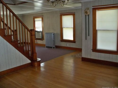 14 Pomeroy Ave, Wallingford CT  06492-4739 exterior