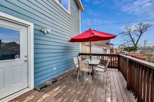 4316 Moody Ave, Chicago IL 60638-3545 exterior