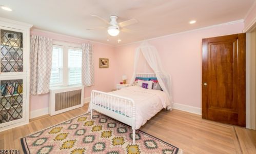 16 Burroughs Way, Maplewood NJ 07040-1410 exterior