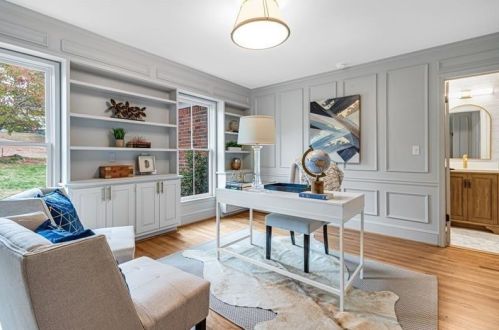 6160 Heards Creek Dr, Atlanta GA  30328-3635 exterior