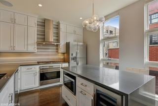 1701 Halsted St, Chicago IL  60614-2329 exterior