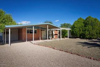 5051 Scarlett St, Tucson AZ  85710-1042 exterior