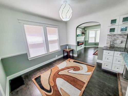 8029 Maplewood Ave, Chicago IL  60652-2807 exterior