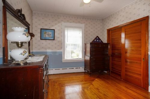 121 Hope Ave, Worcester MA 01603-2237 exterior