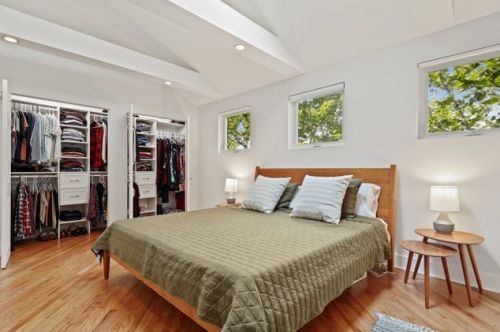 1859 California, Chicago IL 60647-4247 exterior