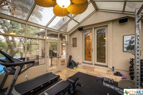 2763 Frontier, Spring Branch TX 78070-5949 exterior