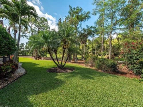 103 Cypress View Dr, Naples FL 34113-8066 exterior