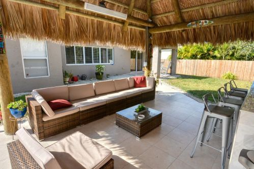 1761 Bradway Ln, Fort Pierce FL 34953-1621 exterior