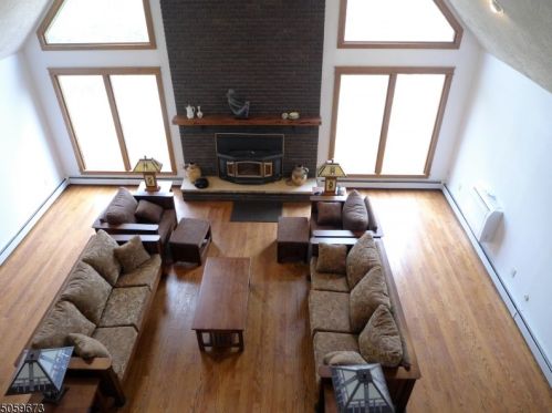 1 Alpine Ridge Rd, West Milford Lakes, NJ 07480-3127