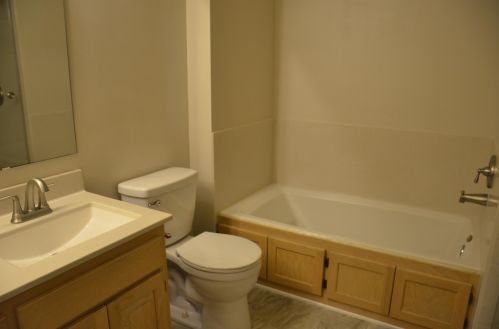 4236 Boulder Rdg Pt, Saint Paul MN 55122-1895 exterior