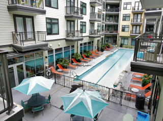 5350 Burnet Rd, Austin TX  78756-2006 exterior