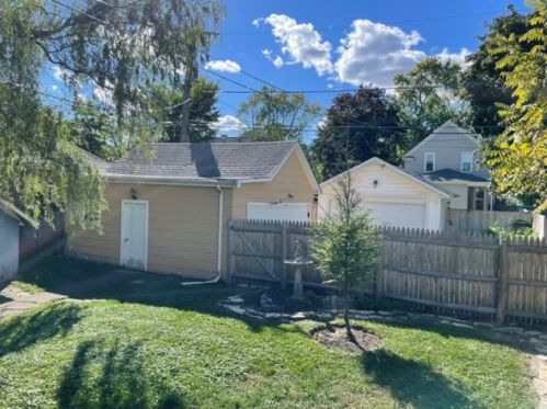 305 Wilcox, Joliet IL 60435-6971 exterior