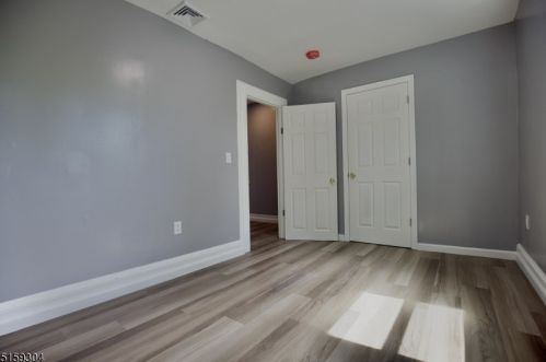 52 Myrtle Ave, Irvington NJ 07111-3338 exterior