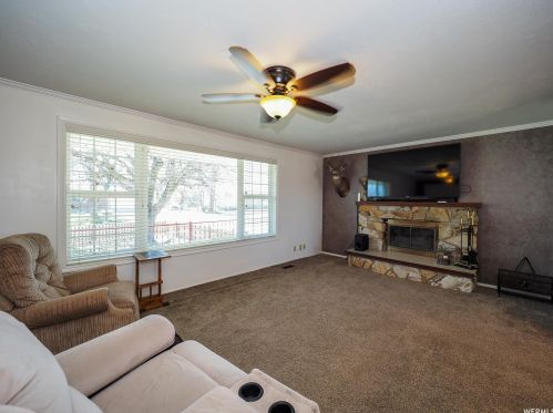 2820 7180, Taylorsville UT 84084-2921 exterior