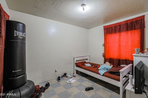 1110 10 St, Phoenix AZ 85086-7425 exterior