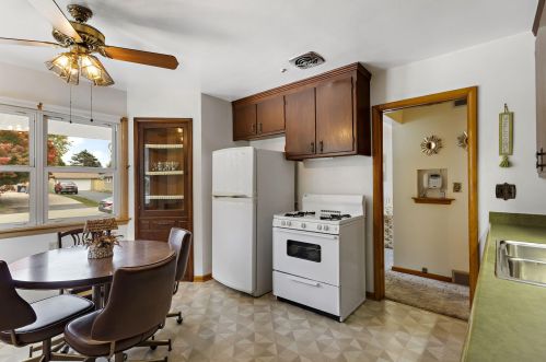 4703 Spg Ln, Milwaukee WI 53223-4340 exterior