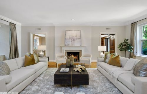 1442 Astor St, Chicago IL  60610-1615 exterior