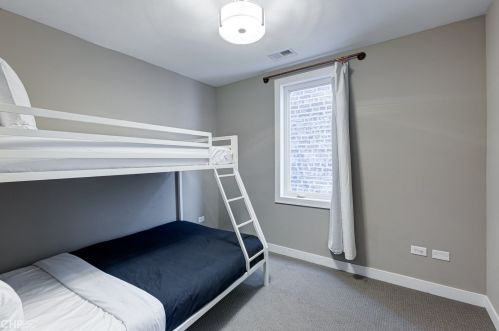 3546 Shakespeare Ave, Chicago IL 60647-3535 exterior