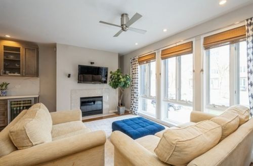 1427 Plymouth Ct, Chicago IL 60605-2862 exterior