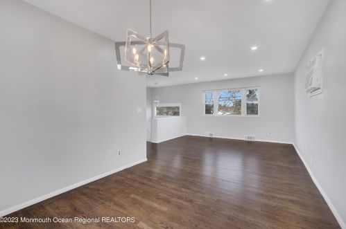 41 Beam Ave, Jackson Twp NJ  08527-2506 exterior