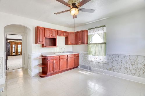 1947 15th St, Milwaukee, WI 53204-3707