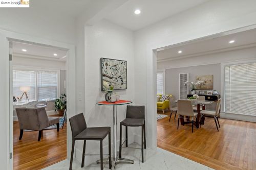 2924 Florence St, Berkeley CA 94705-2093 exterior