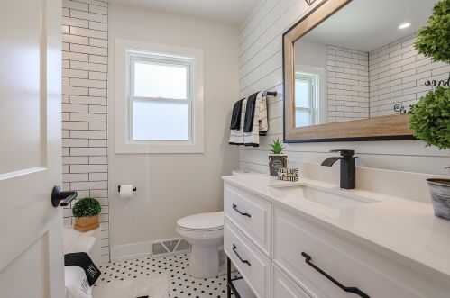 804 Fairfield Ave, Elmhurst IL  60126-4711 exterior