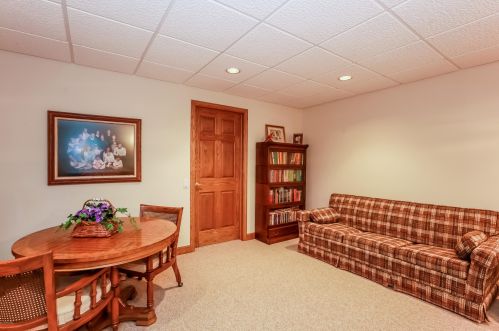 2425 58 St, Fennville MI 49408-8417 exterior