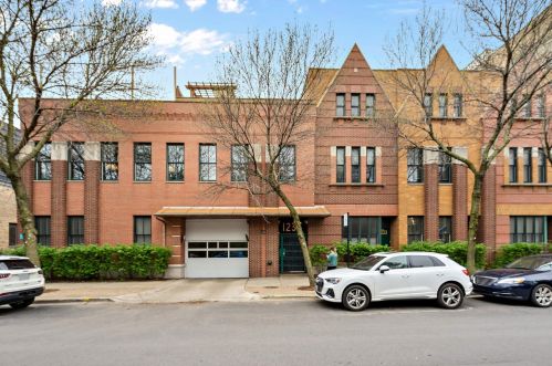 1235 George St, Chicago, IL 60657-4219