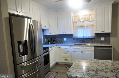 527 Latona Ave, Trenton NJ 08618-2439 exterior