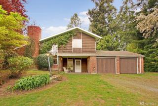 10727 Densmore Ave, Seattle WA  98133-8943 exterior
