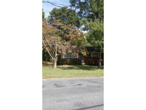 102 Westview St, Kannapolis, NC 28081-2464