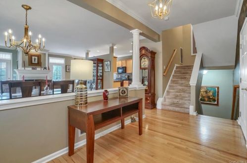 1 Putters Way, Middletown NY 10940-2677 exterior