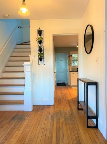 132 Maple Rd, Springfield MA 01106-3104 exterior