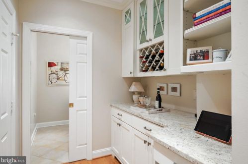 1201 Wilkes St, Alexandria VA 22314-5907 exterior