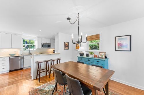 932 Meadowcroft Ave, Pittsburgh PA 15216-1119 exterior