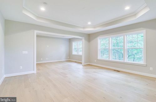 920 Darton Dr, Alexandria VA 22308-2021 exterior