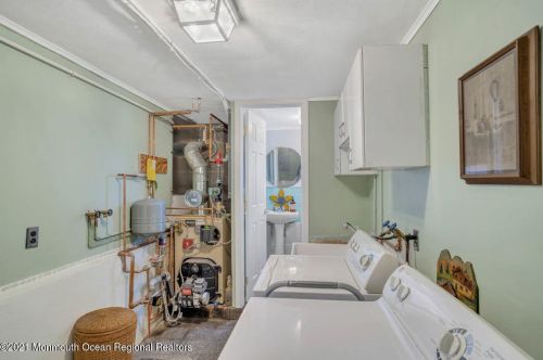 1125 Roe Ave, Point Pleasant Beach NJ 08742-4449 exterior