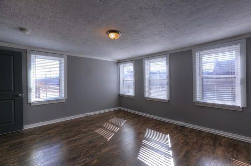 930 Peralta St, Pittsburgh PA 15212-8003 exterior