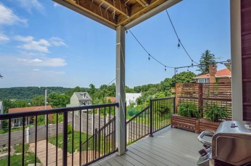 5416 Camelia St, Pittsburgh PA  15201-2211 exterior